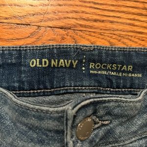 Old Navy Rockstar mid-rise ankle skinny jean, size 10R